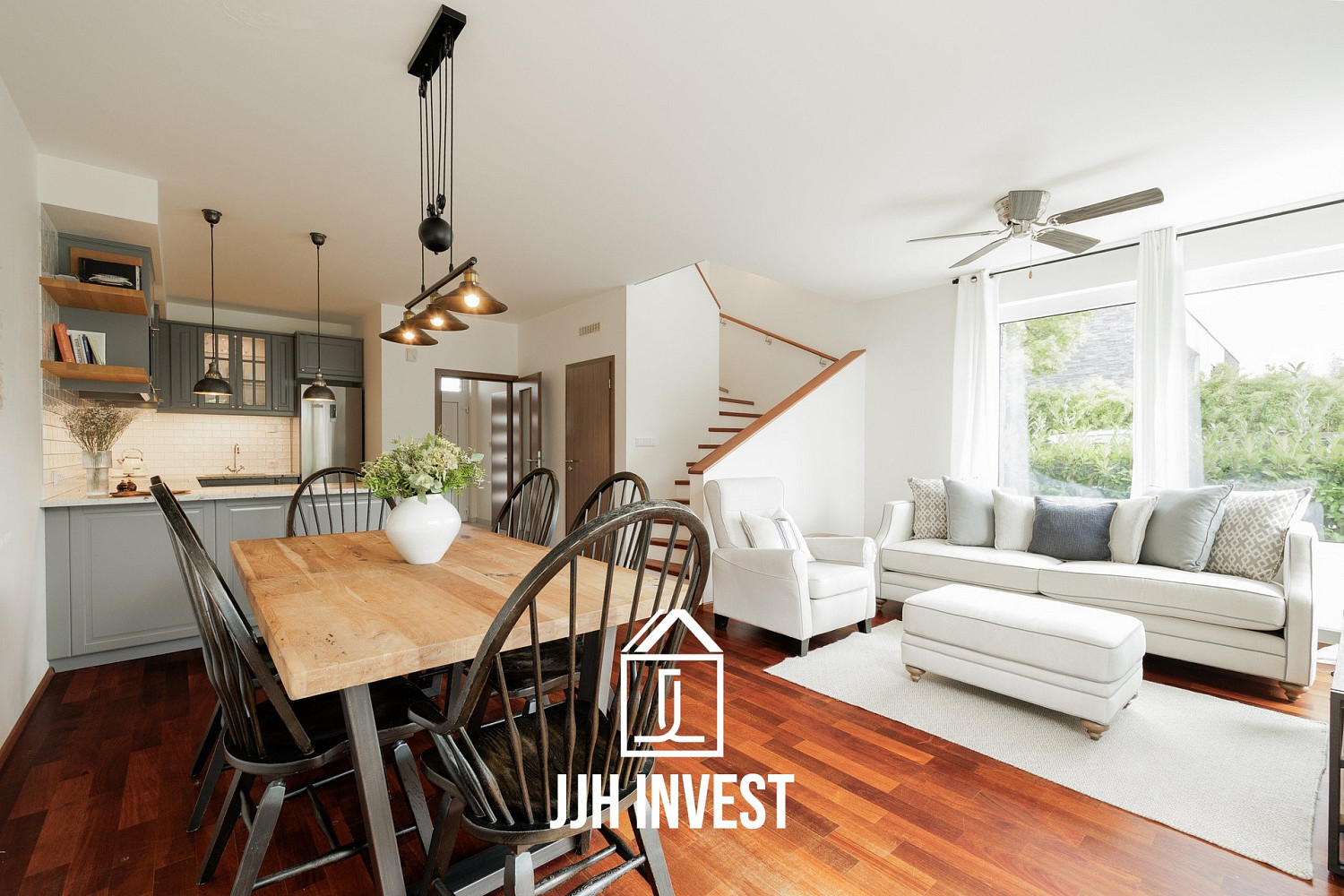 Prodej domu 125 m² s pozemkem 297 m² – fotografie 2