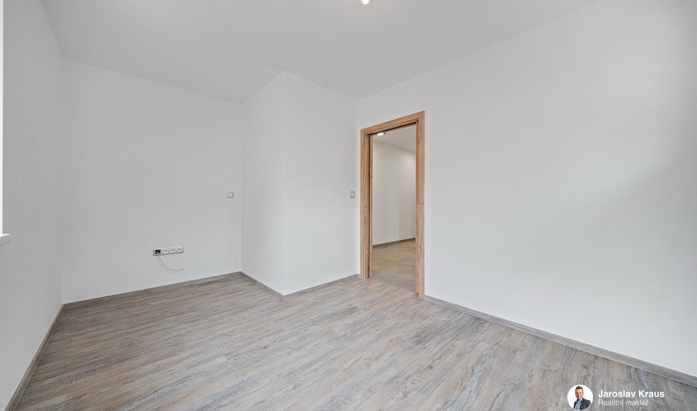 Prodej domu 134 m² s pozemkem 148 m², Nová Paka – náhled fotky 10