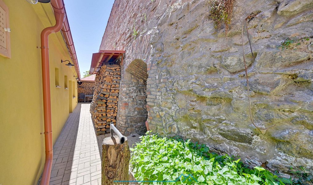 Prodej domu 184 m² s pozemkem 184 m², Znojmo – náhled fotky 19