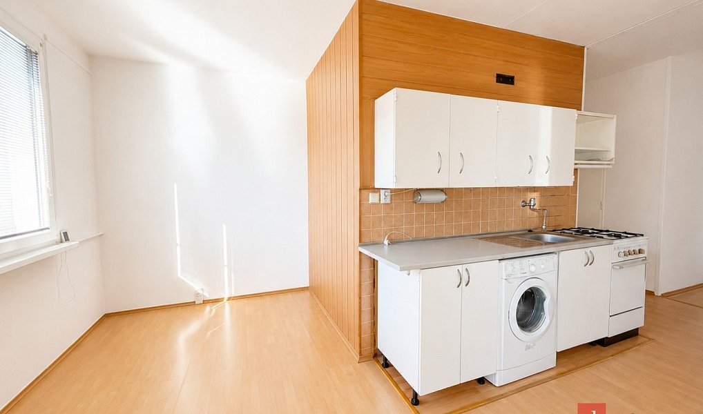 Prodej bytu 2+1 65 m², Chomutov – náhled fotky 2