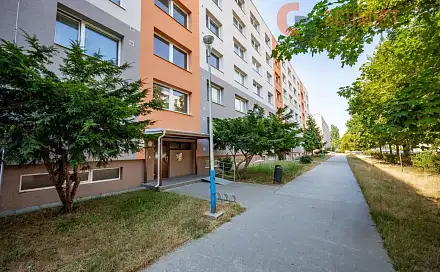 Prodej bytu 3+1 69 m², Na Valtické, Břeclav - Charvátská Nová Ves