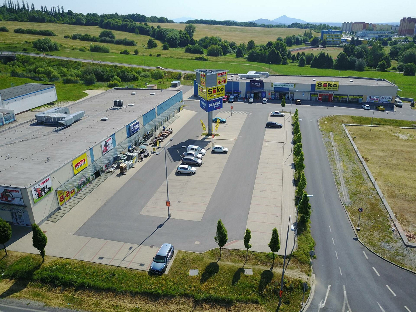 Pronájem obchodních prostor 152 m² – fotografie 4