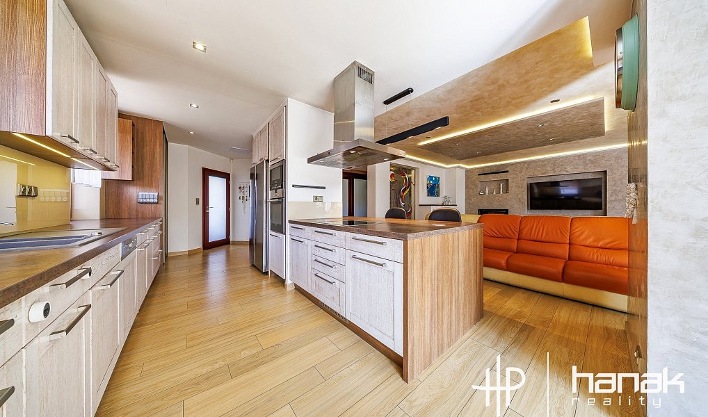 Prodej domu 262 m² s pozemkem 963 m², Olomouc – náhled fotky 6