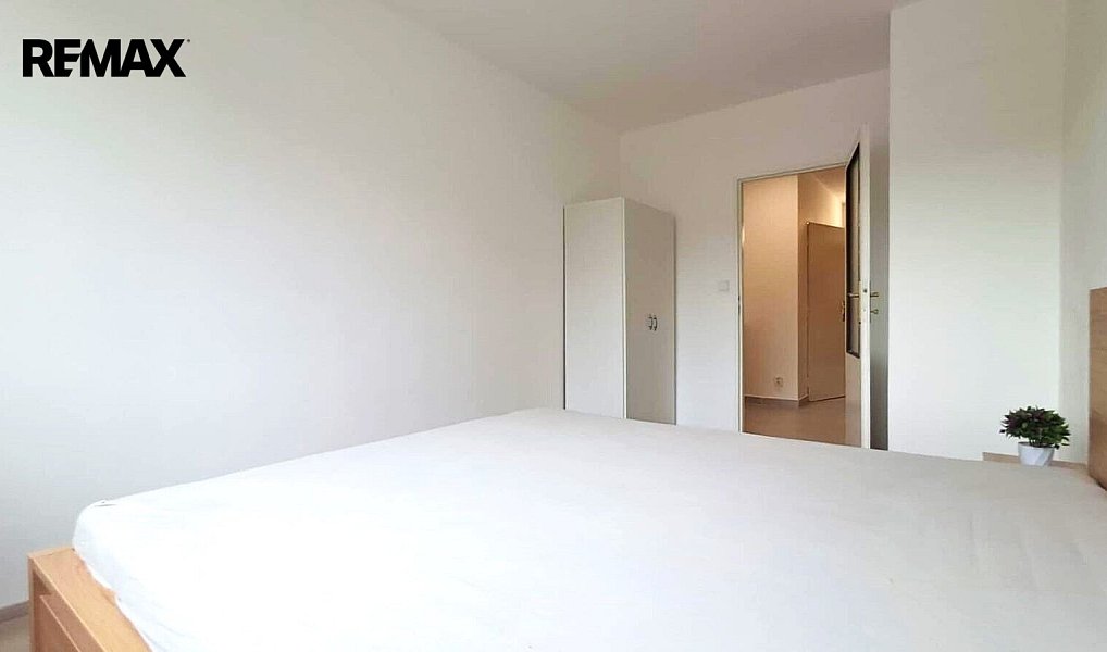 Pronájem bytu 3+1 76 m², Praha – náhled fotky 4