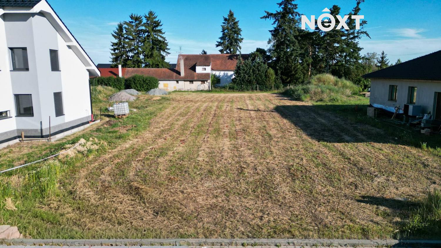 Prodej stavebního pozemku 1 048 m² — photo 2