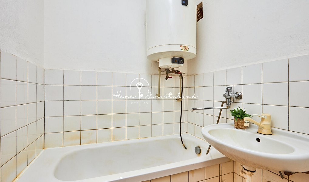 Prodej bytu 2+1 72 m², Trhové Sviny – náhled fotky 6