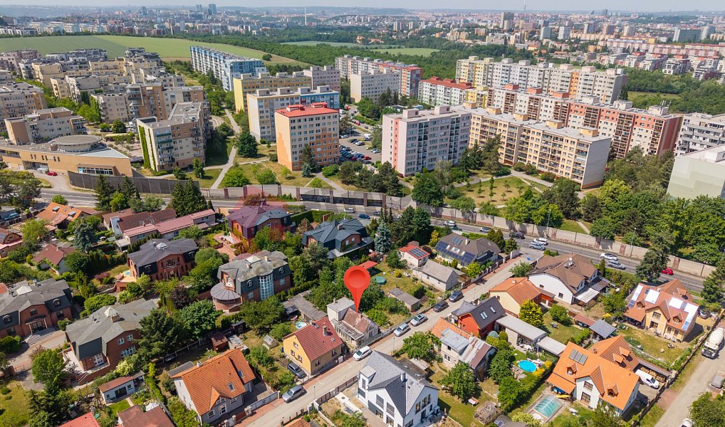 Prodej stavebního pozemku 556 m², Praha – náhled fotky 14