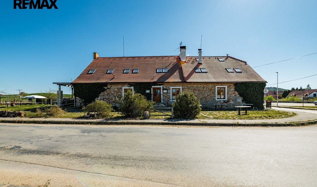 Prodej zemědělského objektu 770 m², Buzice – náhled fotky 16