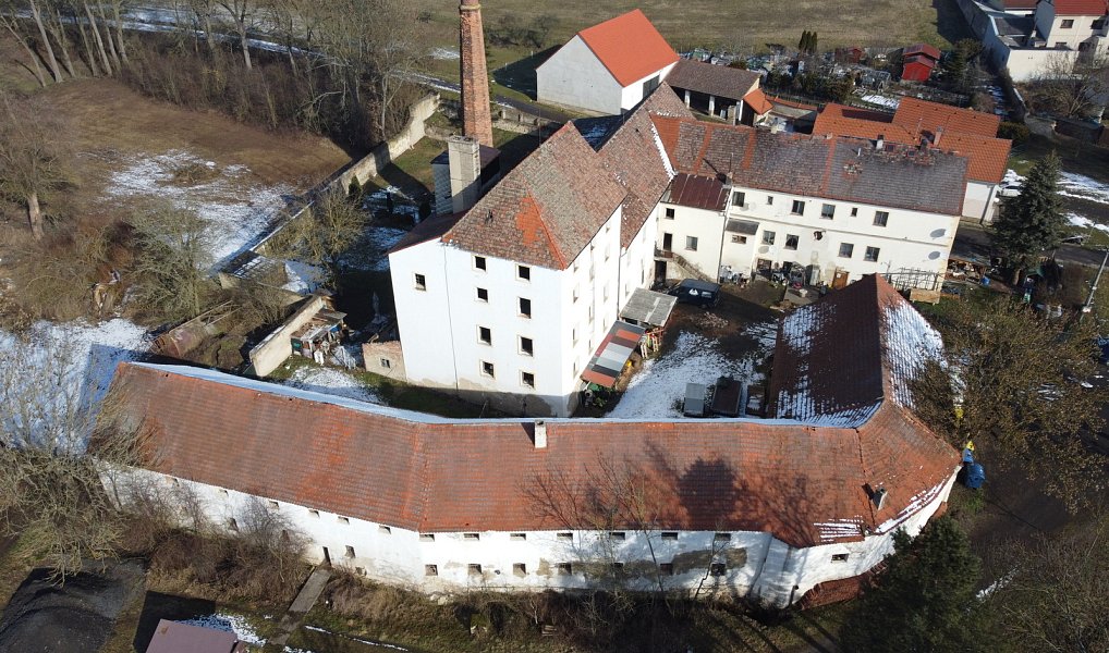 Prodej komerčního objektu (jiného typu) 6 674 m², Královice – náhled fotky 6