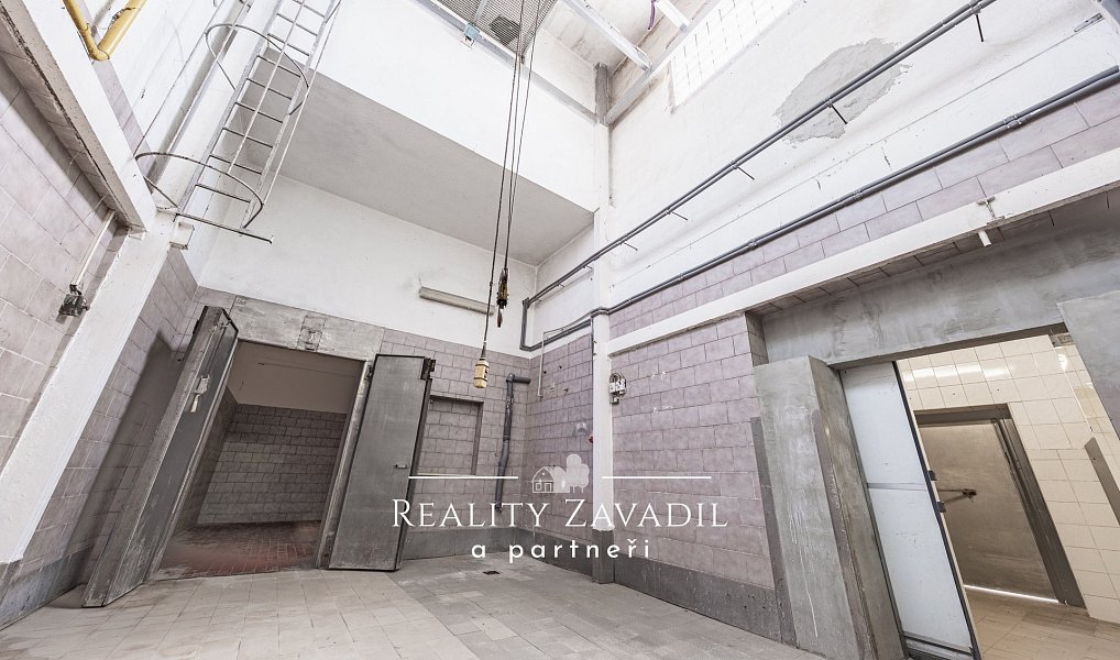 Prodej výrobních prostor 940 m², Koleč – náhled fotky 30