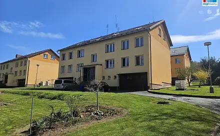 Pronájem bytu 1+1 43 m², Klatovy - Sobětice