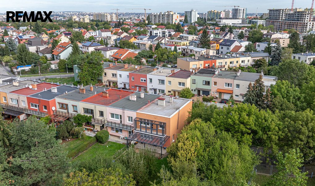 Pronájem domu 180 m² s pozemkem 473 m², Praha – náhled fotky 23