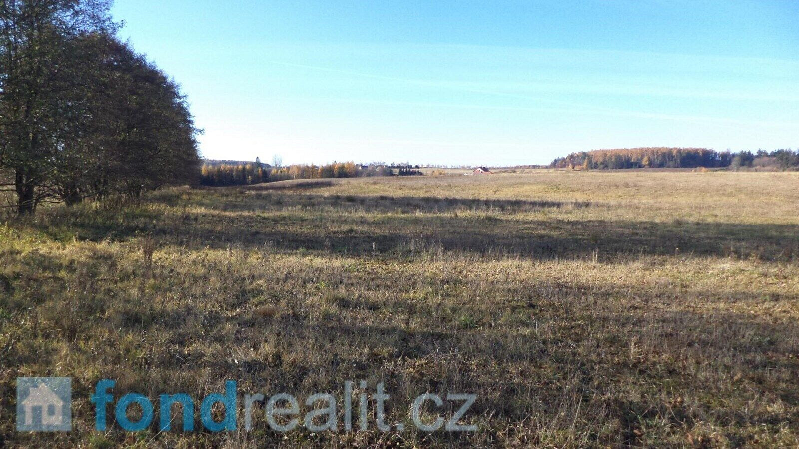 Prodej pozemku 1 920 m²