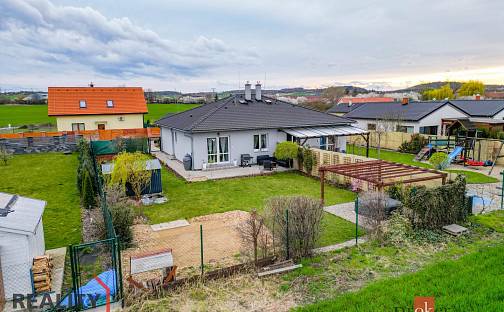 Prodej domu 75 m² s pozemkem 400 m², Slunečná, Veliká Ves, okres Praha-východ