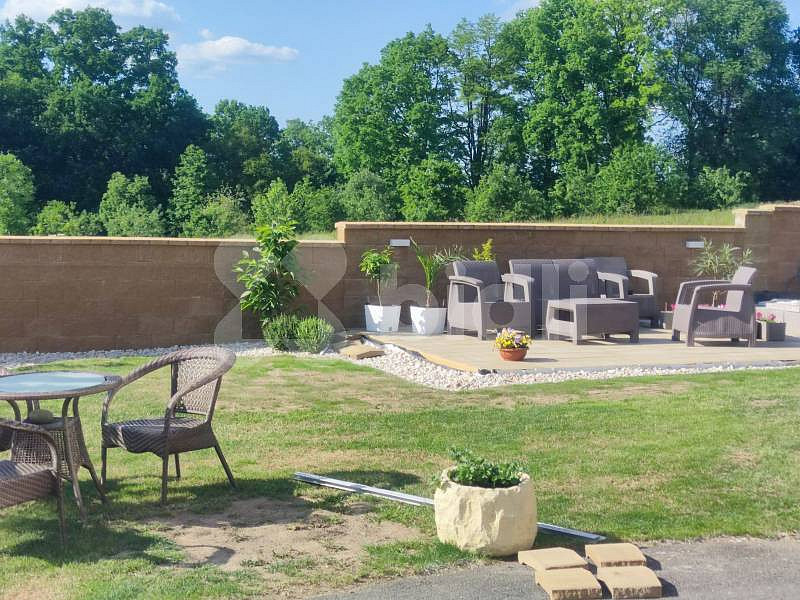 Pronájem bytu 2+kk 38 m² – fotografie 2