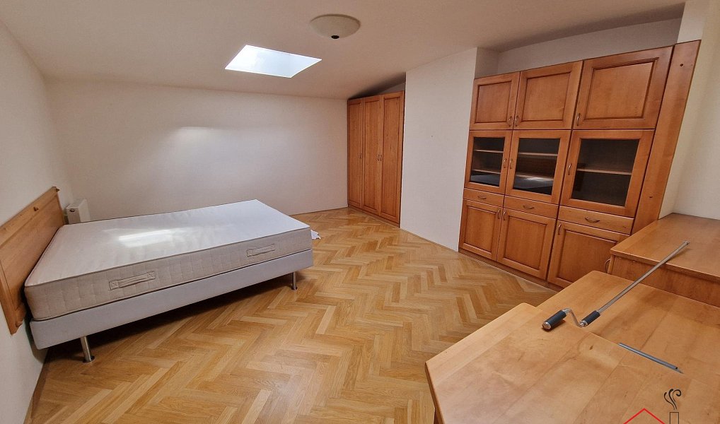 Pronájem bytu 3+kk 99 m², Praha – náhled fotky 2