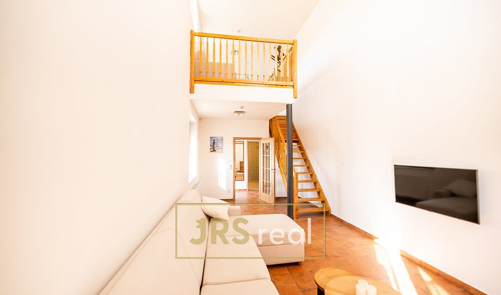 Prodej ubytovacího objektu 530 m², Kurdějov – náhled fotky 11