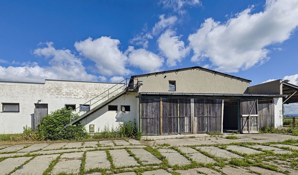 Pronájem skladovacích prostor 750 m², Voděrady – náhled fotky 3