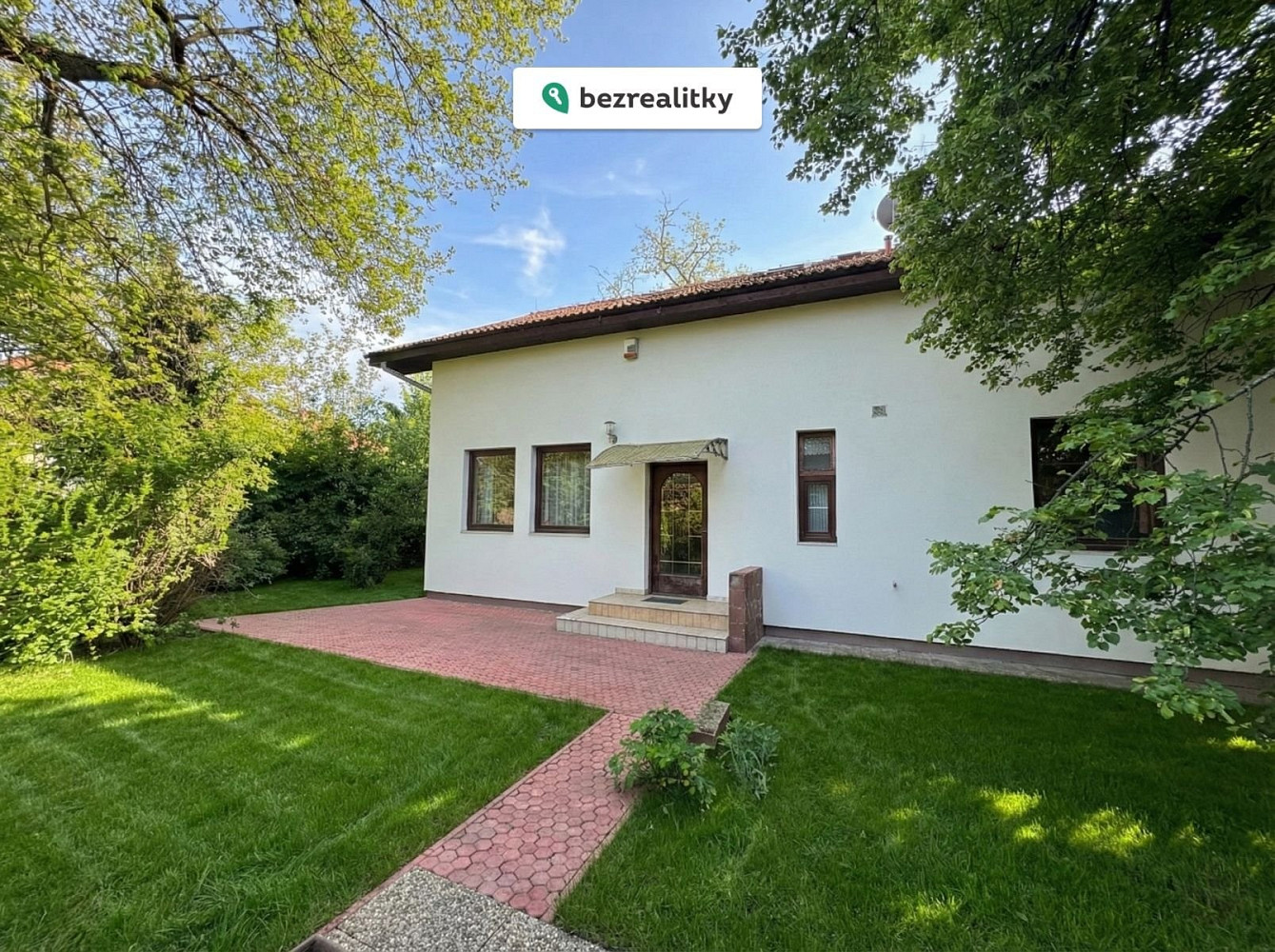 Prodej domu 242 m² s pozemkem 121 m²