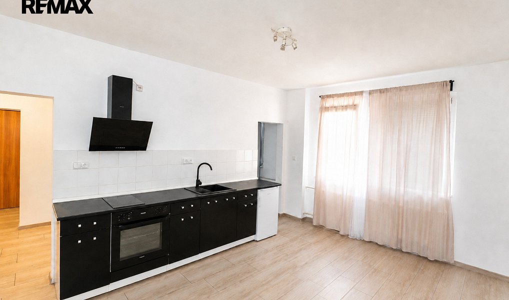 Prodej bytu 2+kk 37 m², Kadaň – náhled fotky 3