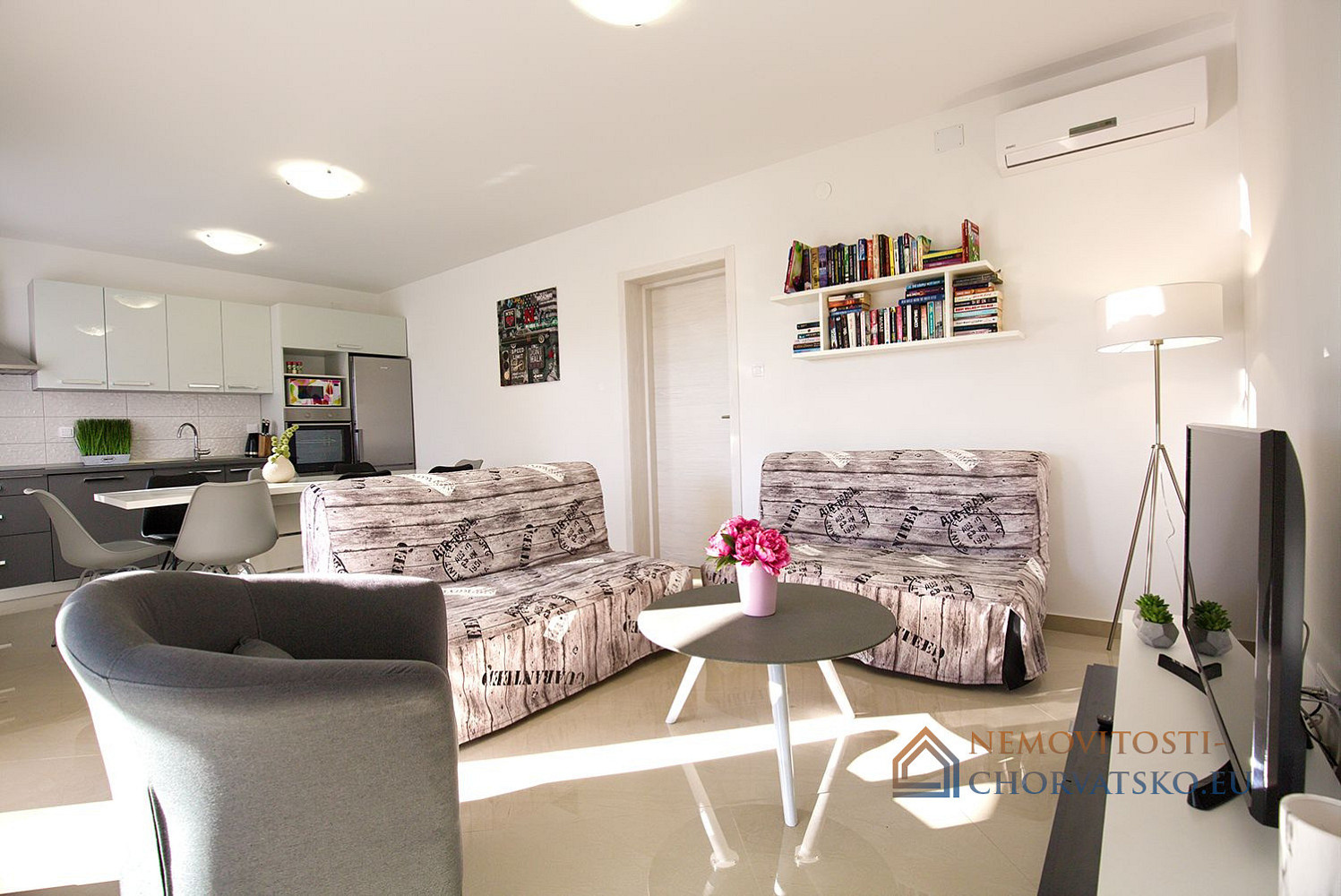 Prodej domu 390 m² s pozemkem 932 m² - Widok 6