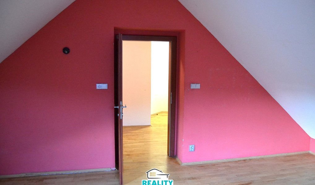 Prodej domu 690 m² s pozemkem 611 m², Hejnice – náhled fotky 20