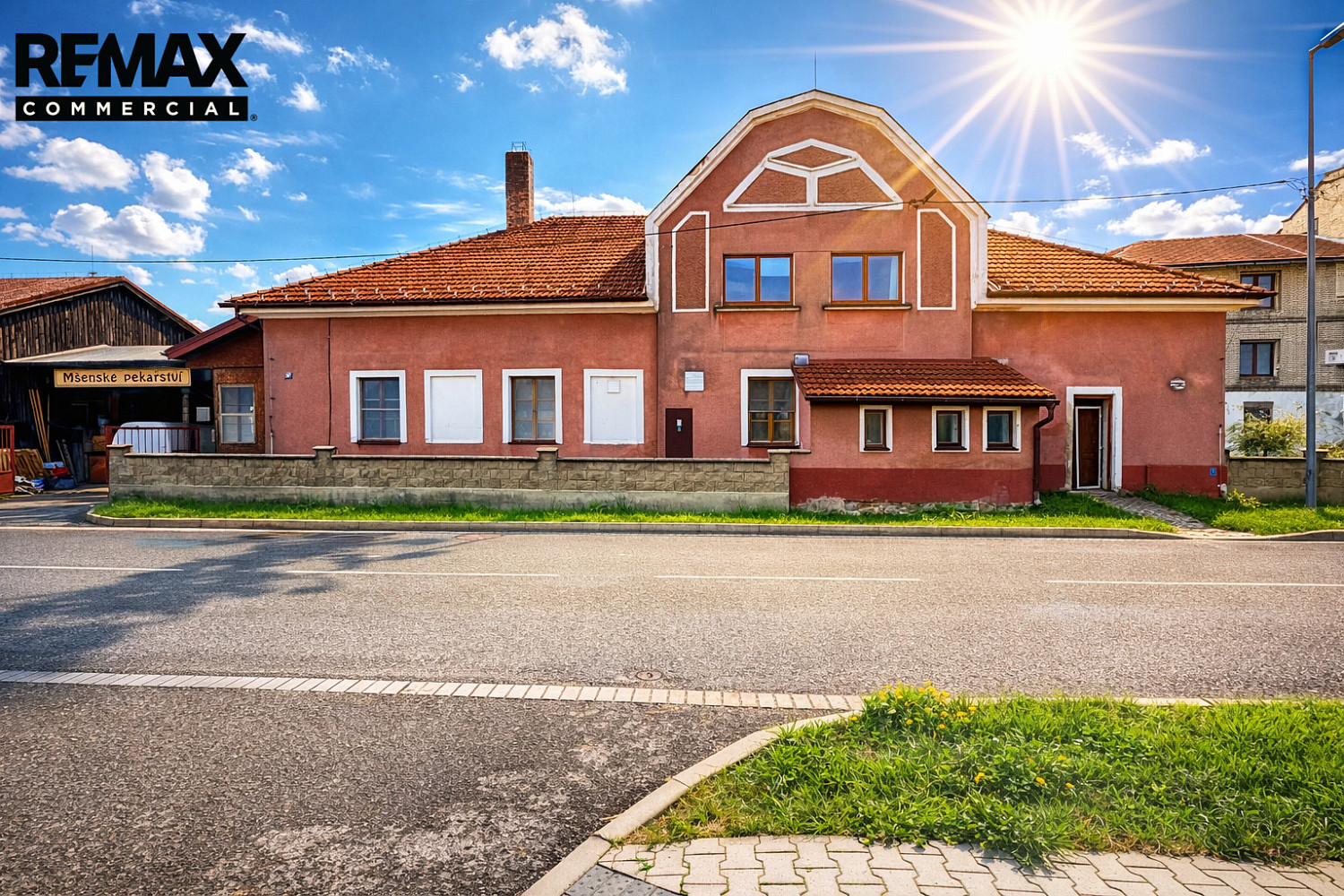 Pronájem obchodních prostor 159 m²