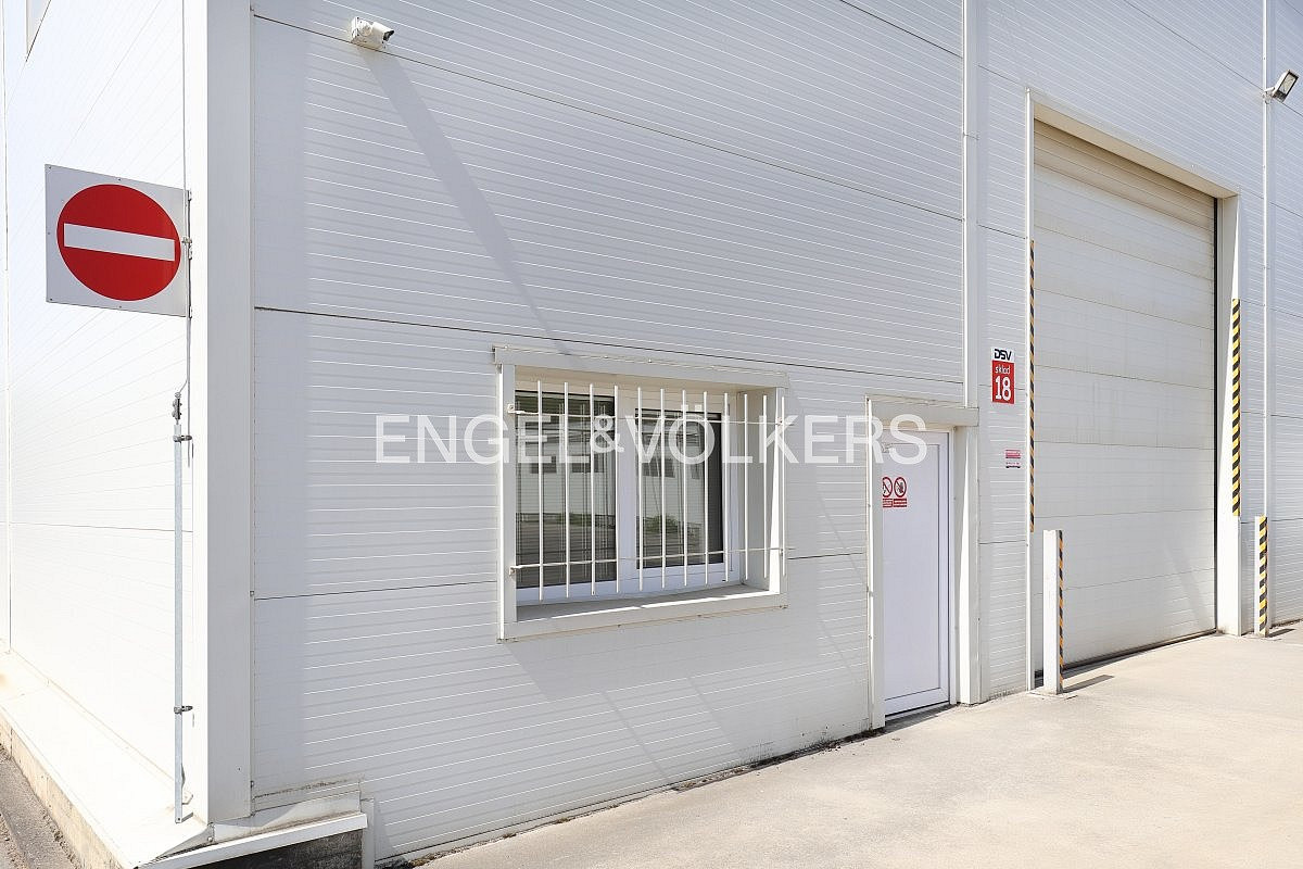 Pronájem skladovacích prostor 767 m² – fotografie 3