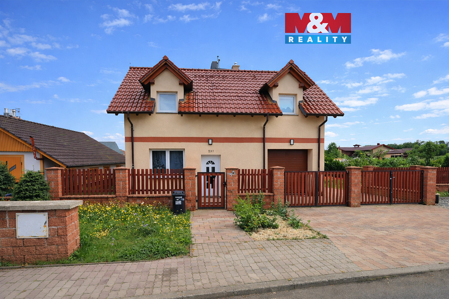 Prodej domu 198 m² s pozemkem 742 m²