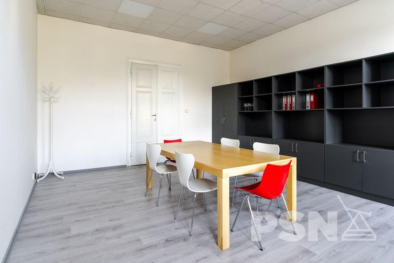 Pronájem kanceláře 30 m² — photo 3
