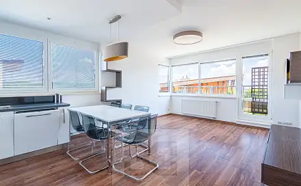 Pronájem bytu 3+kk 70 m²