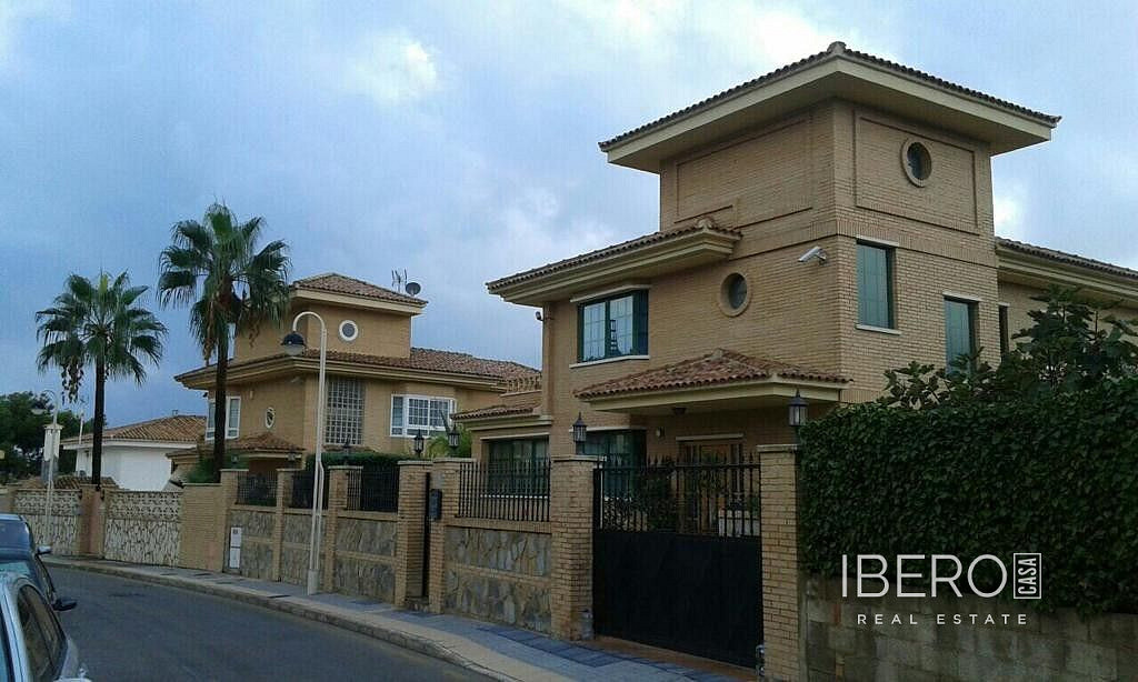 Prodej domu 480 m² s pozemkem 568 m²