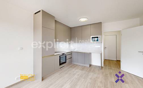 Pronájem bytu 1+kk 34 m², Nad Stráněmi, Zlín
