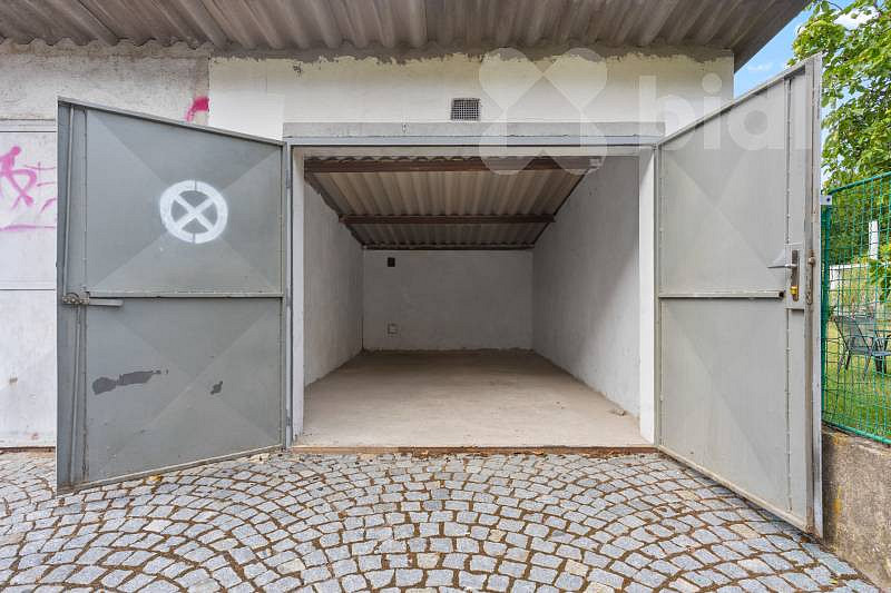 Prodej garáže, 27 m2, Praha 6 - Břevnov