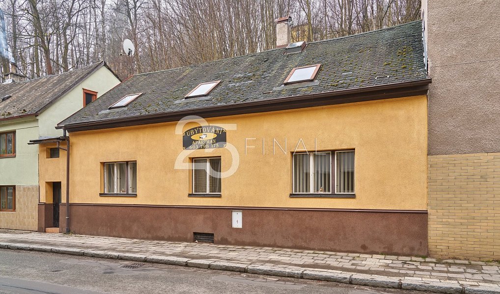 Prodej domu 141 m² s pozemkem 483 m², Úpice – náhled fotky 2