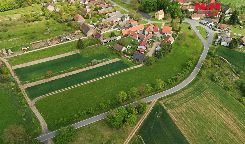 Prodej stavebního pozemku 8 048 m², Břežany – náhled fotky 3