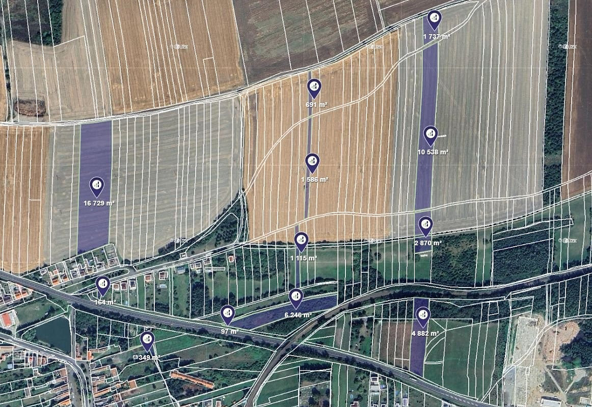 Prodej pole 104 695 m² — photo 2