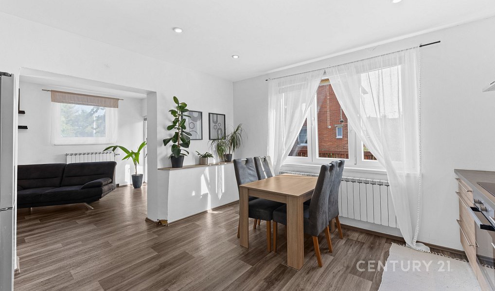 Prodej domu 112 m² s pozemkem 85 m², Zlín – náhled fotky 5