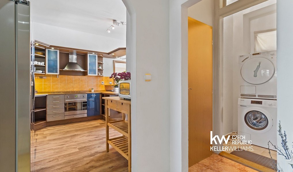 Prodej bytu 3+1 95 m², Praha – náhled fotky 21