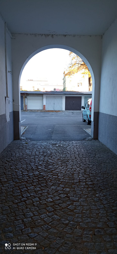 Pronájem garáže lannova třída 16m² české budějovice — photo 5