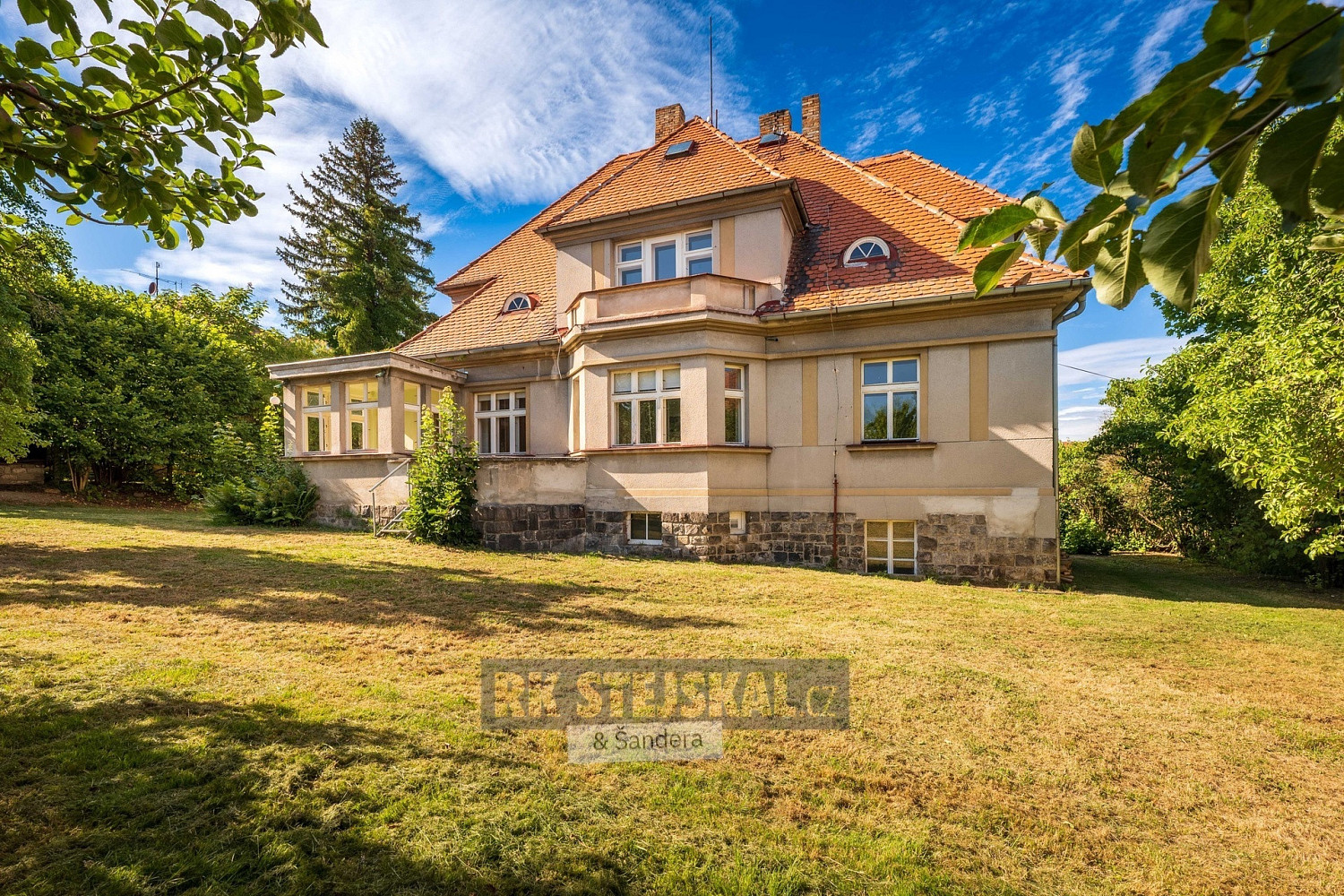 Prodej ubytovacího objektu 440 m²