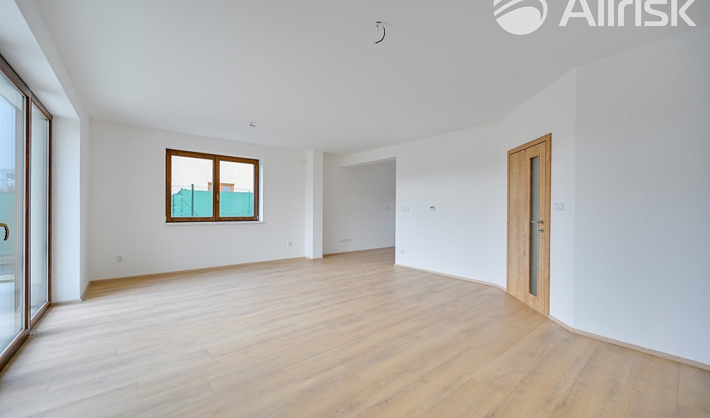 Prodej domu 220 m² s pozemkem 600 m², Březina – náhled fotky 7