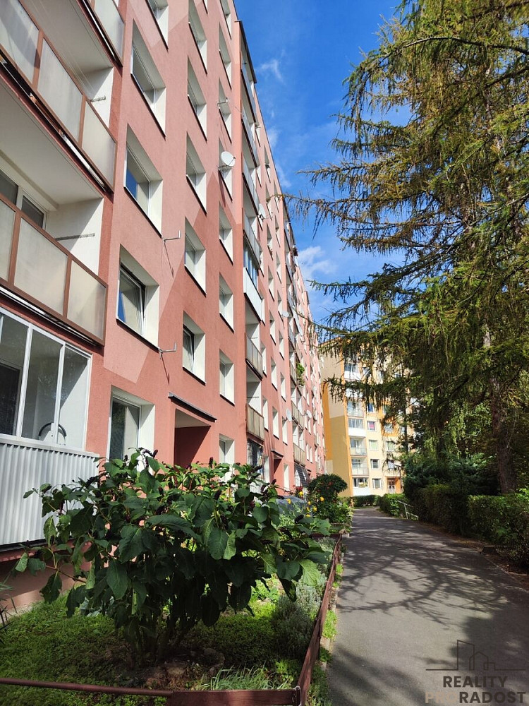 Pronájem bytu 1+1 36 m² – fotografie 2