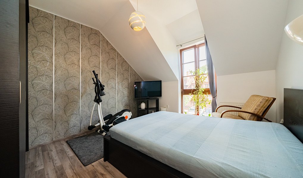 Prodej domu 175 m² s pozemkem 527 m², Dobřejovice – náhled fotky 36