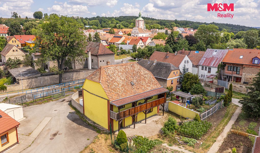 Prodej domu 130 m² s pozemkem 338 m², Hoštka – náhled fotky 2