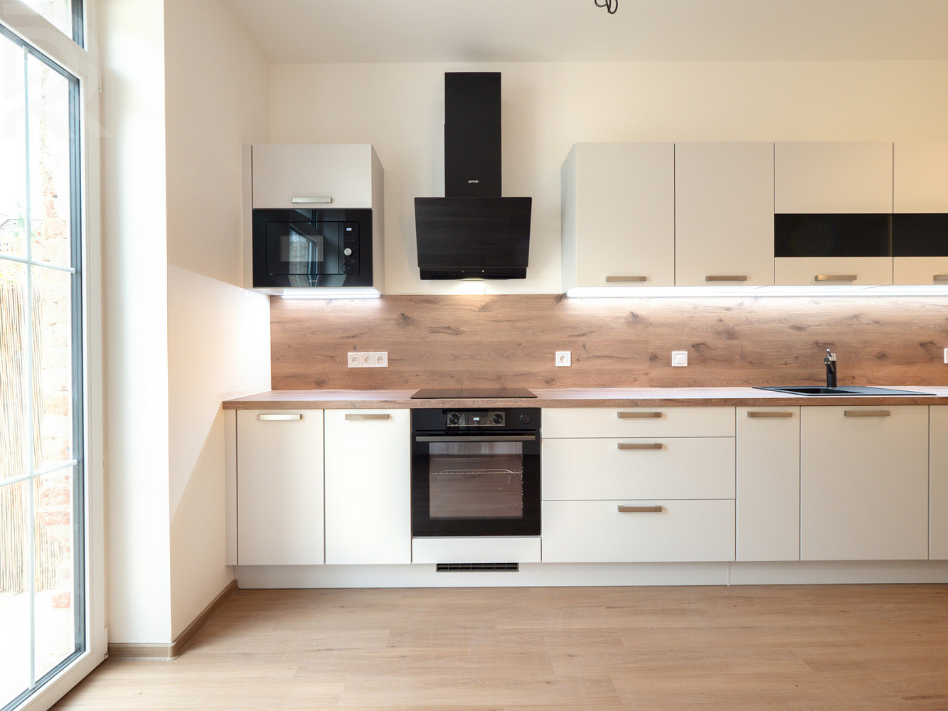 Pronájem domu 100 m² s pozemkem 426 m² – pohled 2