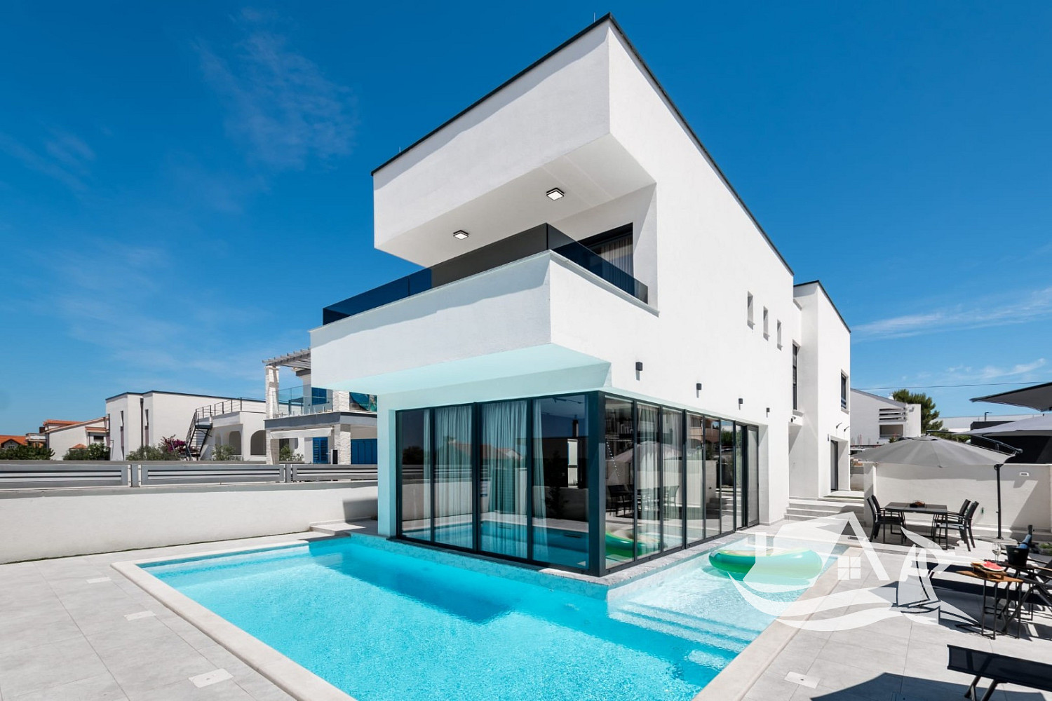Prodej domu 237 m² s pozemkem 411 m² — photo 2