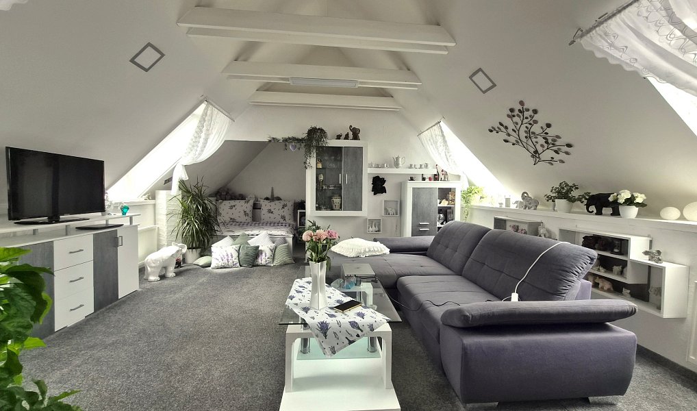 Prodej nájemního domu, činžáku 322 m², Hostivice – náhled fotky 18