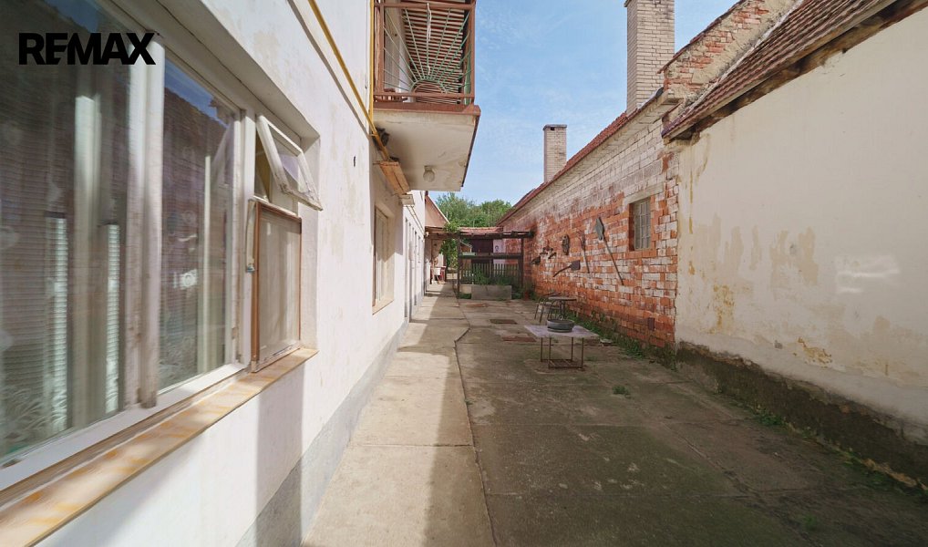 Prodej domu 184 m² s pozemkem 1 042 m², Hrubá Vrbka – náhled fotky 3