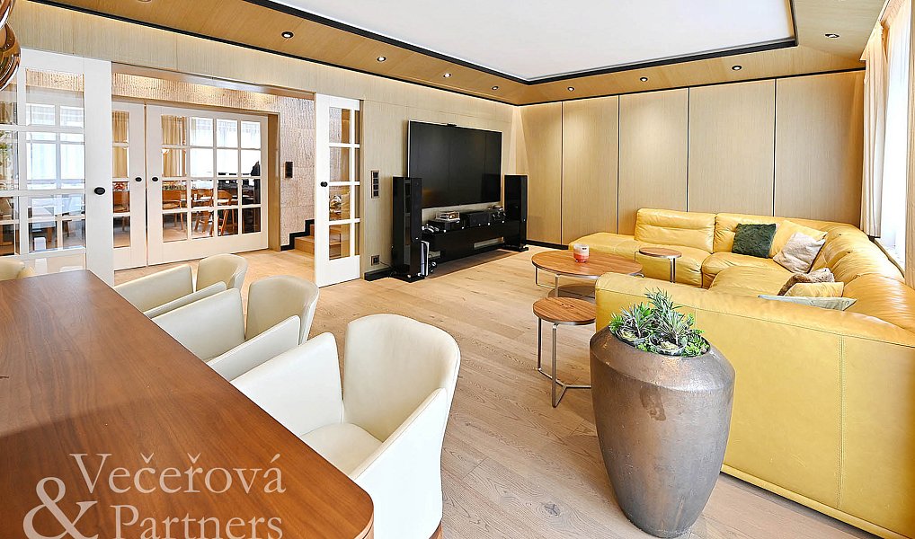 Prodej domu 310 m² s pozemkem 779 m², Popovičky – náhled fotky 5